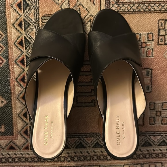 Cole Haan Grand Os Gabby block heel - Picture 2 of 8